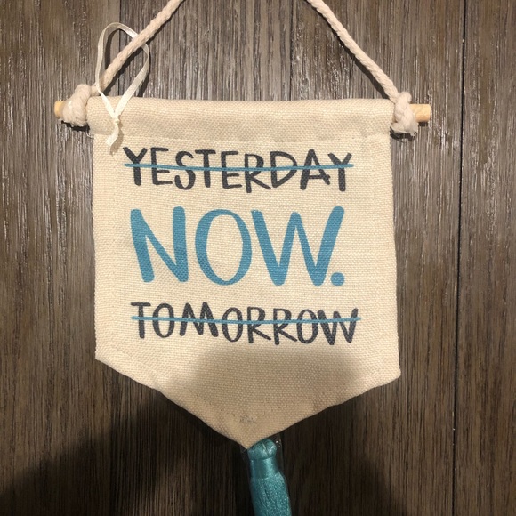 Home all decor - Picture 2 of 3